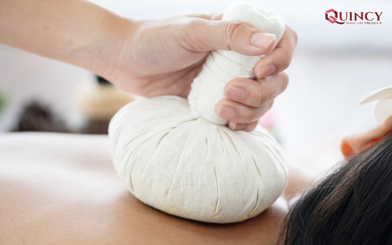 Những cách trị mụn nhọt bằng nguyên liệu thiên nhiên hiệu quả, chi phí thấp 14 Trị mụn nhọt bằng cách chườm nóng