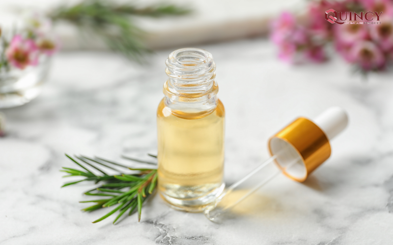 Những cách Trị mụn tại nhà hiệu quả với dầu cây tràm trà vô cùng đơn giản 13 Trị mụn tại nhà hiệu quả với dầu cây tràm trà bằng cách rửa mặt