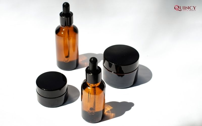 Serum trị mụn Vĩnh Phúc trắng da, mờ thâm, se khít lỗ chân lông 12 Serum trị mụn ẩn nên có những thành phần nào?