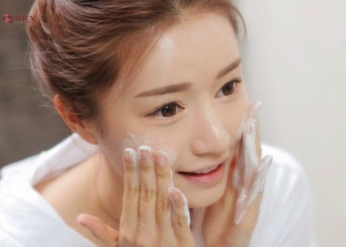 8 nguyên nhân khiến da mặt bị nhờn và cách chăm sóc đúng cách 10 nguyên nhân khiếp da mặt bị nhờn